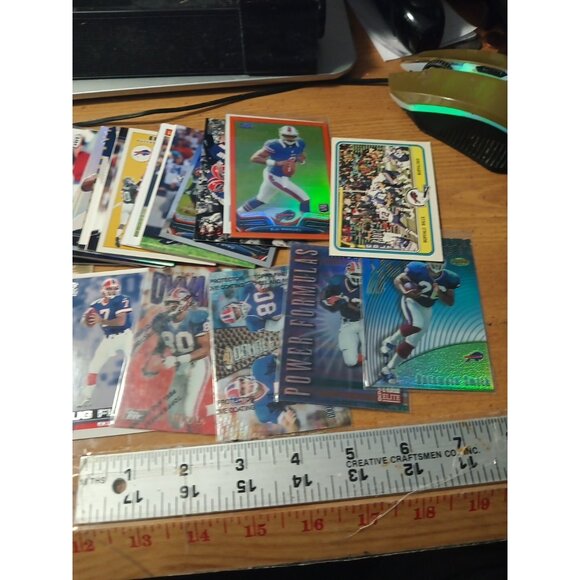 Huge Lot of 100 Buffalo Bills Football Cards - Picture 12 of 14